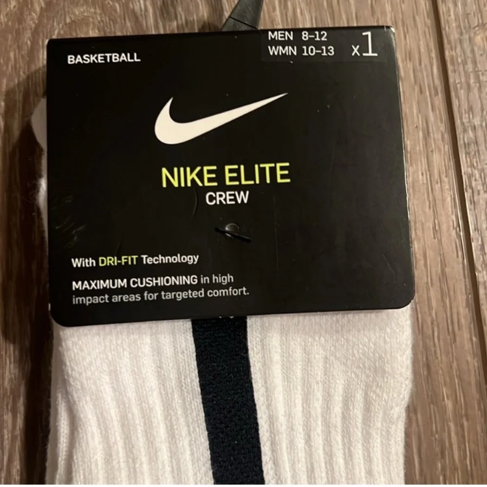 Nike Elite Crew Socks - White and Black
